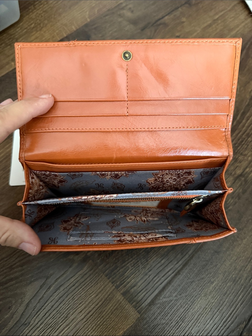 HOBO Leather Fold-Over Wallet Clutch - Picture 3 of 5